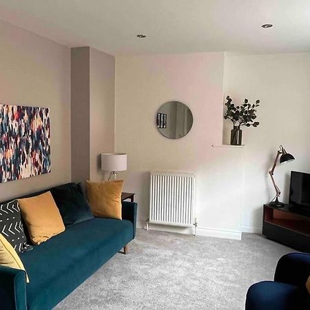 Town Centre Apartment With Parking Уолингфорд Екстериор снимка