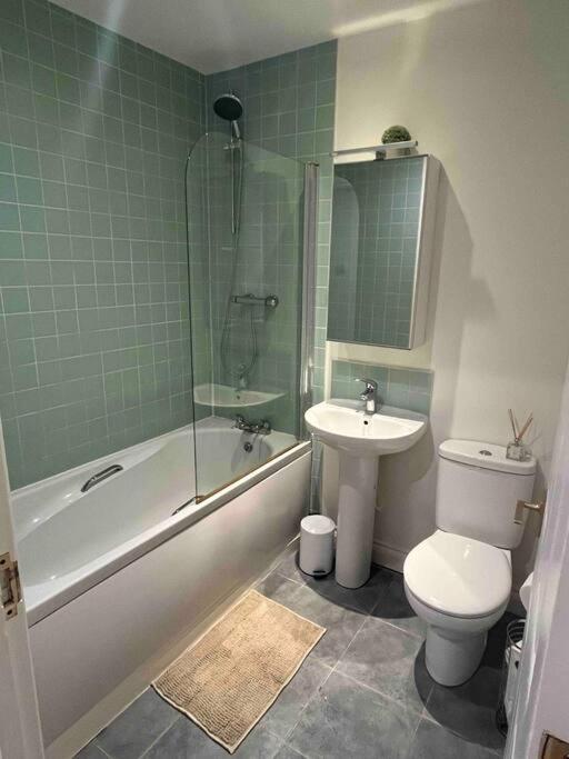 Town Centre Apartment With Parking Уолингфорд Екстериор снимка